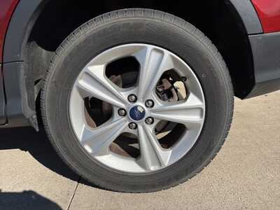 2014 Ford Escape, $9900. Photo 6