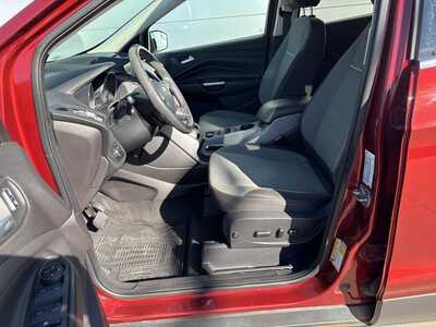 2014 Ford Escape, $9900. Photo 7