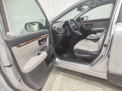 2019 Honda CR-V, $18500. Photo 9