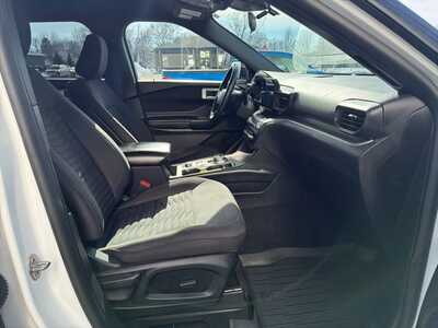 2020 Ford Explorer, $16920. Photo 8