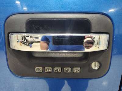 2013 Ford F150 Crew Cab, $7900. Photo 10