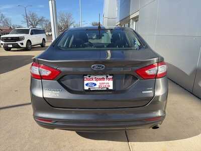 2015 Ford Fusion, $8900. Photo 4
