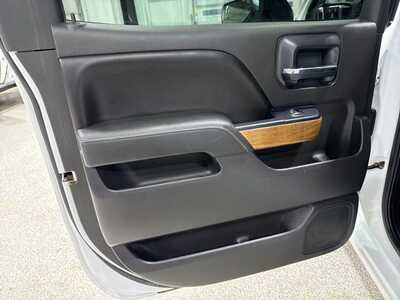 2016 Chevrolet 1500 Crew Cab, $18900. Photo 12