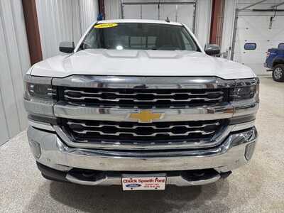 2016 Chevrolet 1500 Crew Cab, $18900. Photo 2