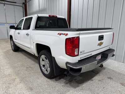 2016 Chevrolet 1500 Crew Cab, $18900. Photo 5