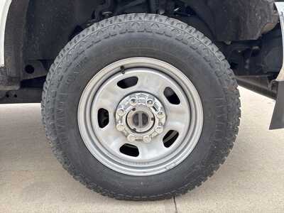 2021 Ford F350 Reg Cab, $39900. Photo 8