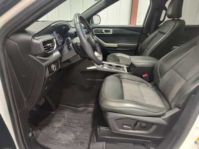 2023 Ford Explorer, $0. Photo 11