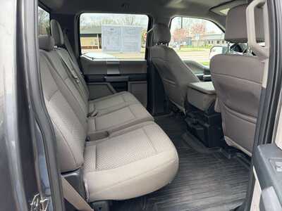 2015 Ford F150 Crew Cab, $20915. Photo 9