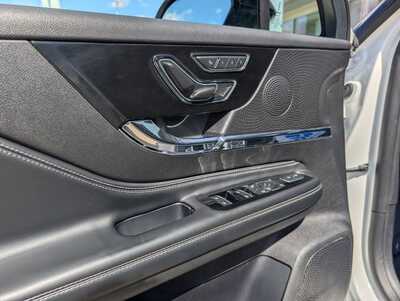 2023 Lincoln Corsair, $35900. Photo 12
