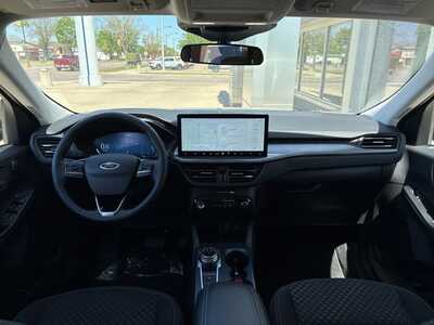 2024 Ford Escape, $26900. Photo 12