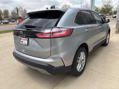 2023 Ford Edge, $29900. Photo 4