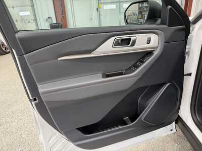 2026 Ford Explorer, $45109. Photo 9