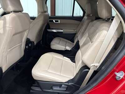 2022 Ford Explorer, $29990. Photo 12