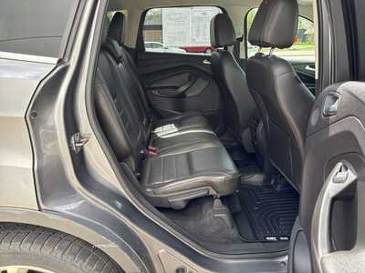 2013 Ford Escape, $7900. Photo 9
