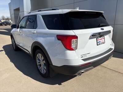 2020 Ford Explorer, $30900. Photo 6