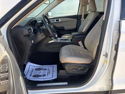 2020 Ford Explorer, $30900. Photo 8