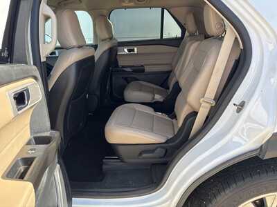 2020 Ford Explorer, $30900. Photo 9