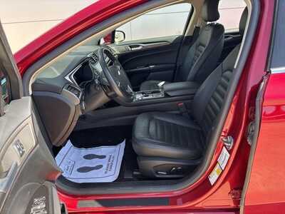2017 Ford Fusion, $15900. Photo 7