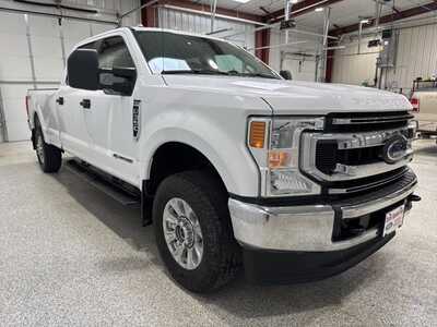 2021 Ford F350 Crew Cab, $41900. Photo 3