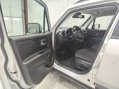 2018 Jeep Renegade, $17918. Photo 11