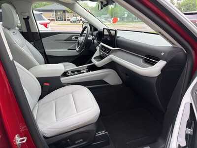 2025 Ford Explorer, $49900. Photo 8