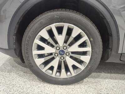 2022 Ford Escape, $22250. Photo 10