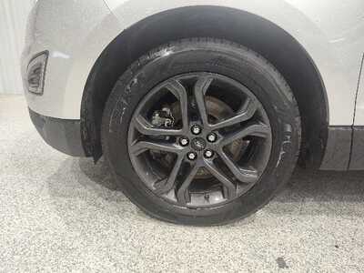 2018 Ford Edge, $17918. Photo 11