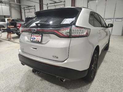 2018 Ford Edge, $17918. Photo 6