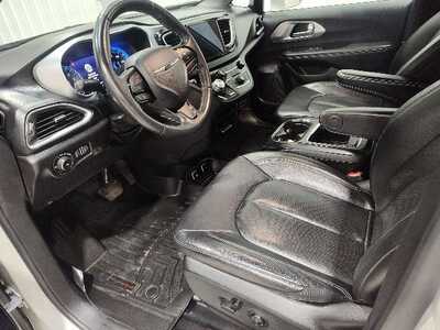 2020 Chrysler Pacifica, $20900. Photo 11