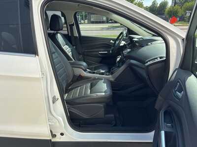 2016 Ford Escape, $10900. Photo 9