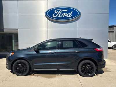 2022 Ford Edge, $26900. Photo 3