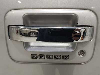 2009 Ford F150 Crew Cab, $6900. Photo 9