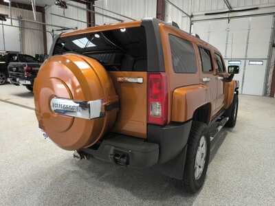 2007 Hummer H3, $13907. Photo 6