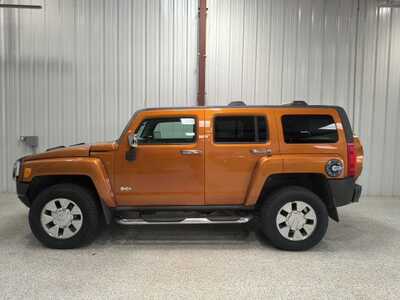 2007 Hummer H3, $13907. Photo 9