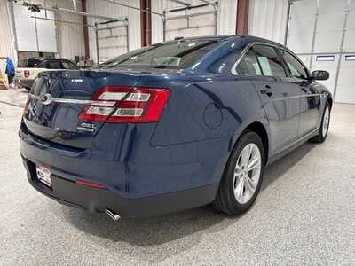 2016 Ford Taurus, $13916. Photo 9