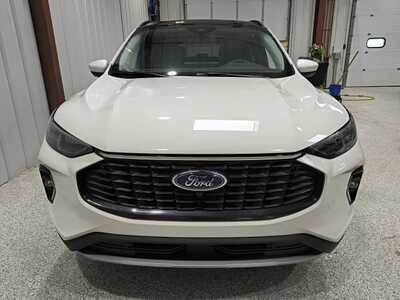 2023 Ford Escape, $29000. Photo 3