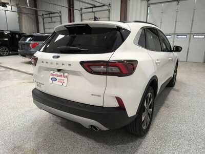 2023 Ford Escape, $29000. Photo 6