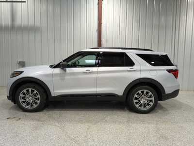 2026 Ford Explorer, $45374. Photo 10