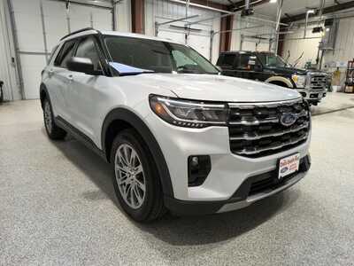 2026 Ford Explorer, $45374. Photo 5