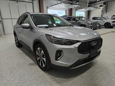 2023 Ford Escape, $28900. Photo 4