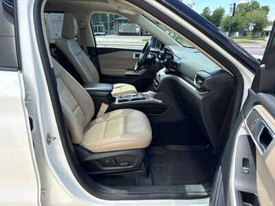 2020 Ford Explorer, $17900. Photo 11