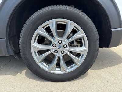2020 Ford Explorer, $17900. Photo 8