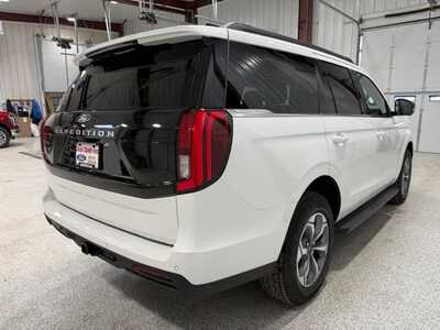 2027 Ford Expedition, $76350. Photo 10