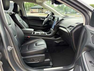 2022 Ford Edge, $25900. Photo 10