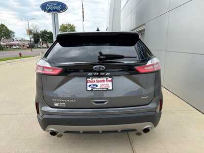 2022 Ford Edge, $25900. Photo 6