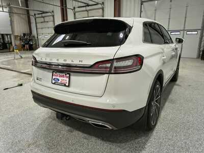 2021 Lincoln Nautilus, $25900. Photo 6