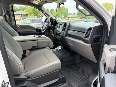 2019 Ford F350 Reg Cab, $45900. Photo 10