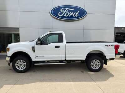 2019 Ford F350 Reg Cab, $45900. Photo 3