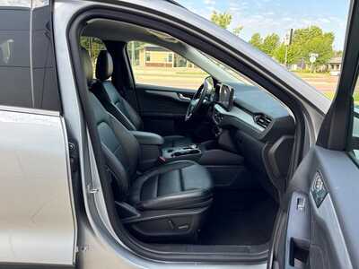 2023 Ford Escape, $33923. Photo 11