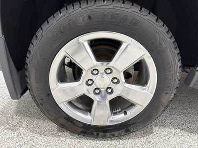 2017 Chevrolet Tahoe, $14500. Photo 10
